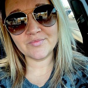 Meet your Posher, Veronica